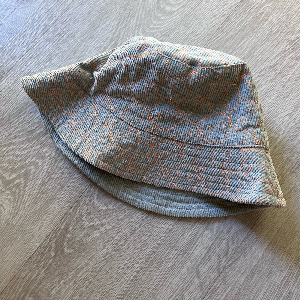 Yin Yang Bucket hat